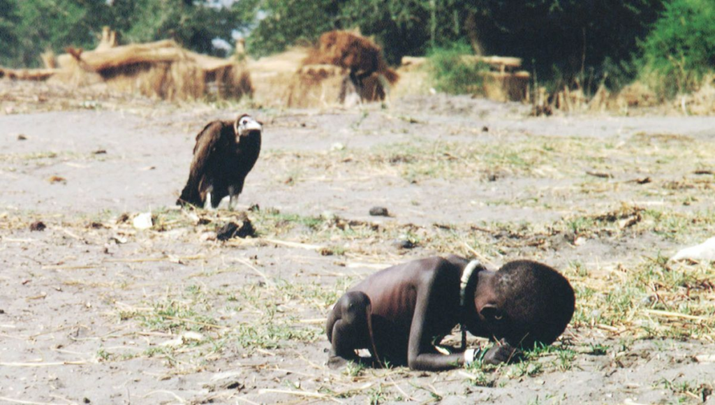 niño y buitre